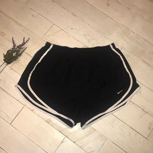 Nike Tempo Short Black and White